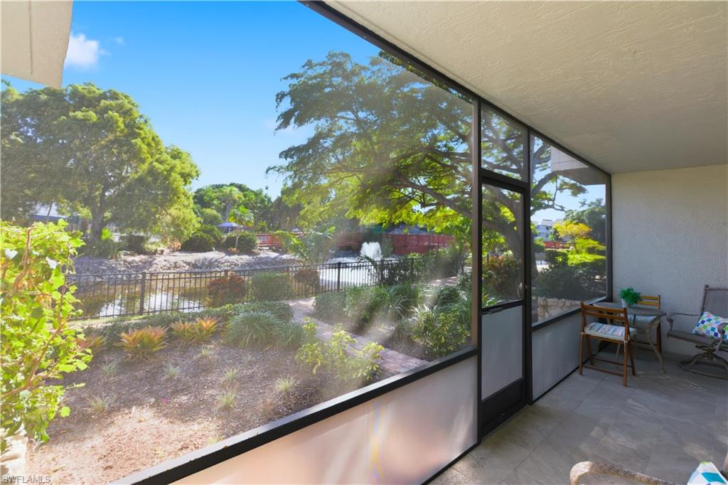 600 Neapolitan WAY # 105