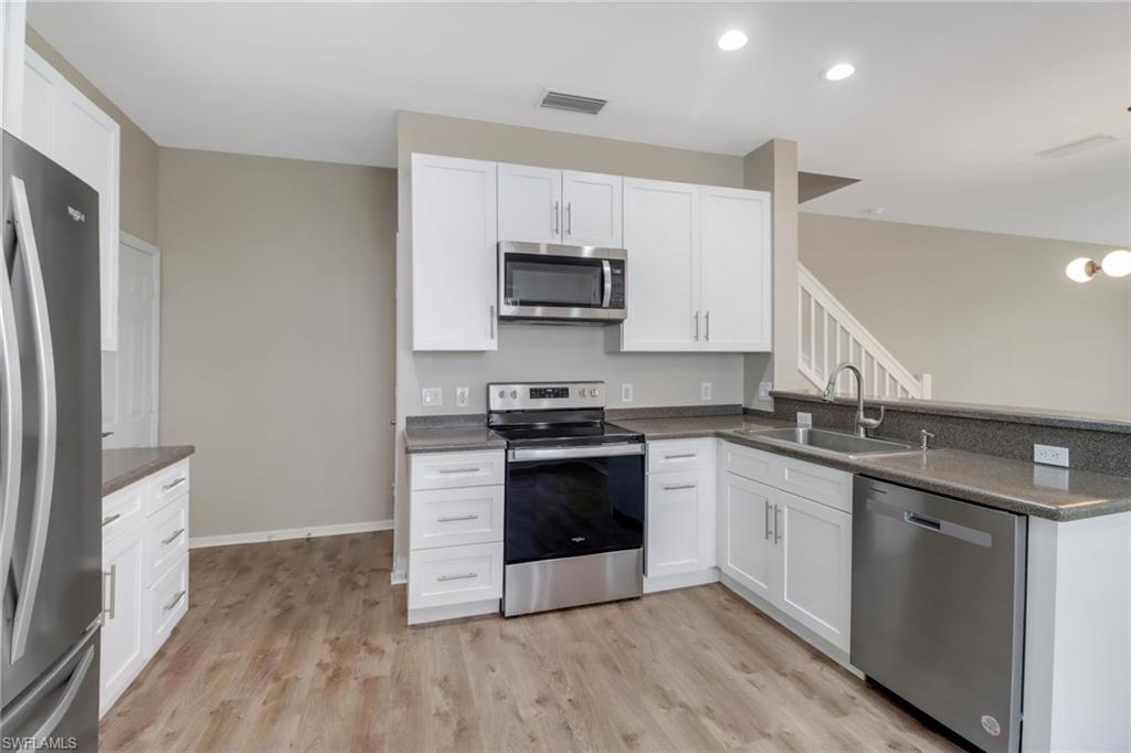 815 Hampton CIR # 143