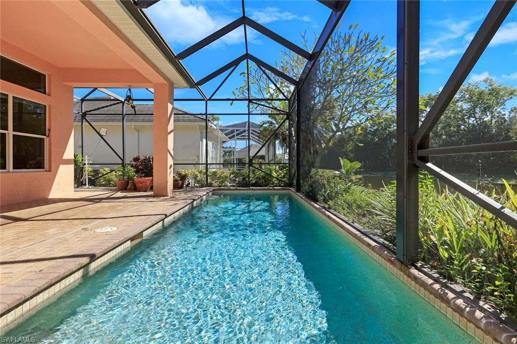 12910 Silverthorn CT