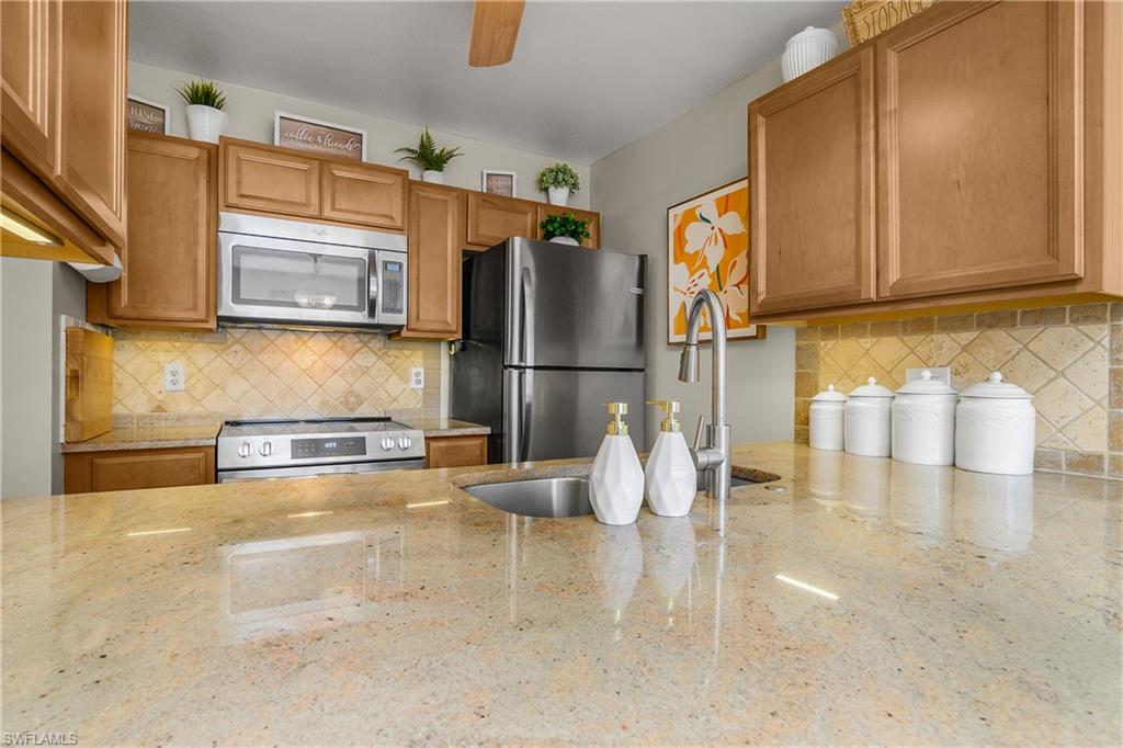 5266 Cedarbend DR # 1