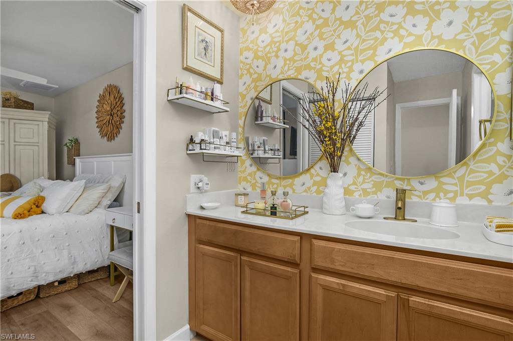 5266 Cedarbend DR # 1