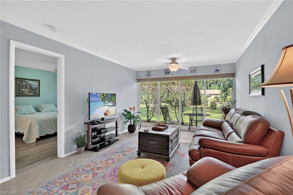 1009 Pine Isle LN S # 1009