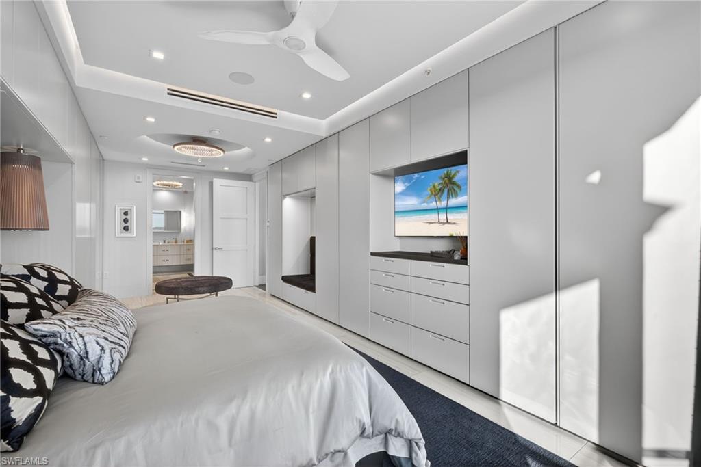 1135 3rd AVE S # 521