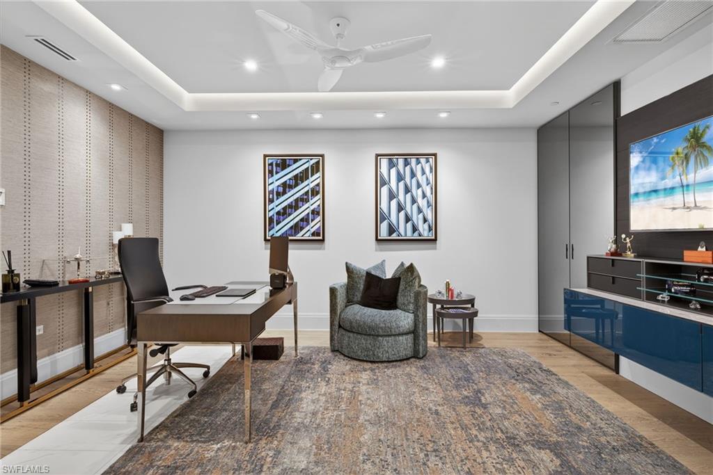 1135 3rd AVE S # 521