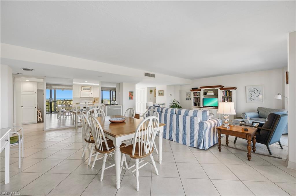 11 Bluebill AVE # 404