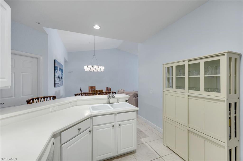 2110 Cay Lagoon DR # 122