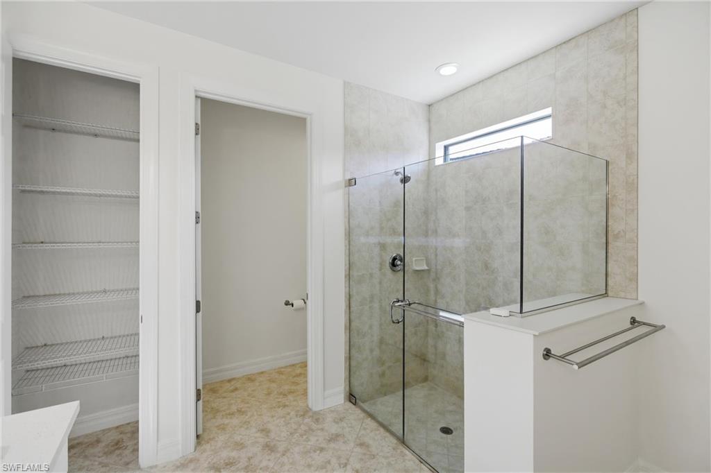 11041 Castlereagh ST