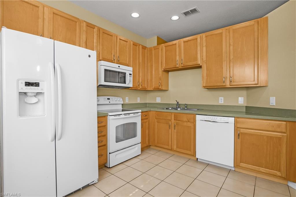 7820 Sandpine CT # 2304