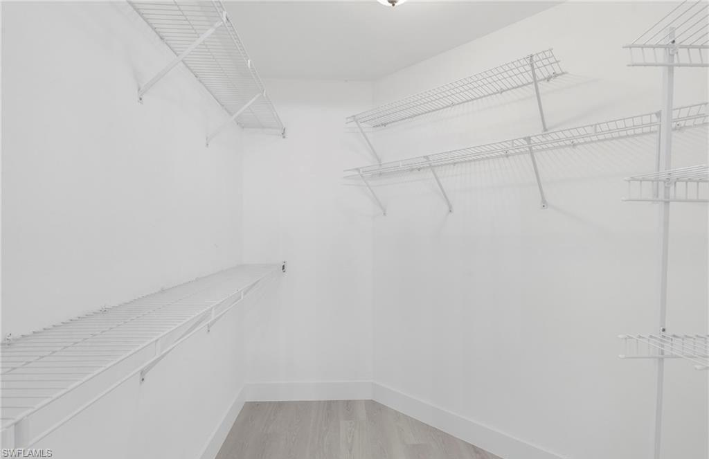 505 Windsor SQ # 202 Unit: 6-202