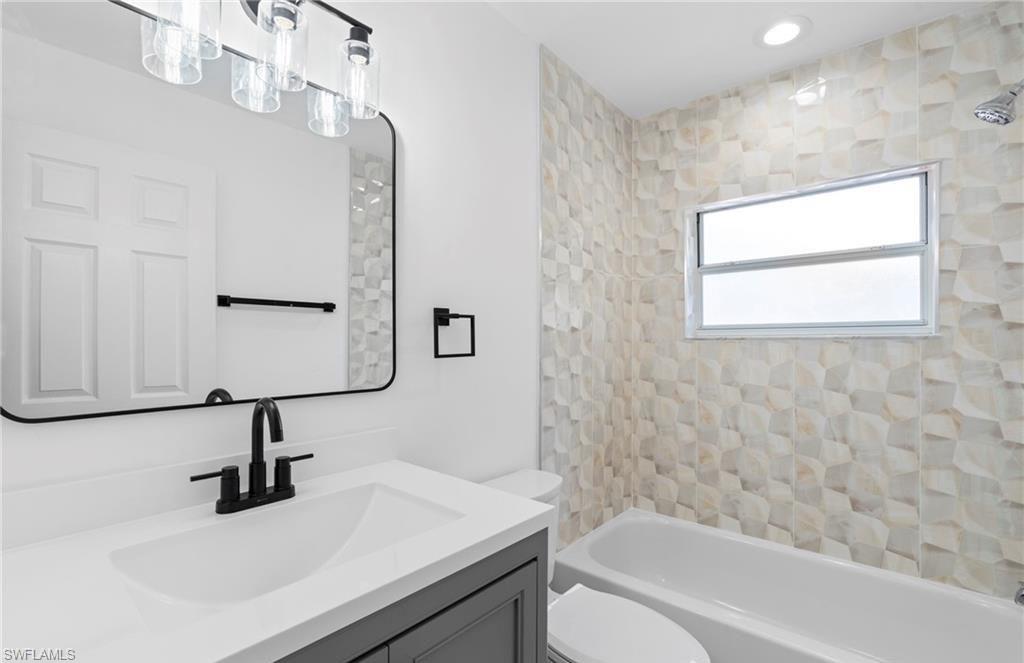 505 Windsor SQ # 202 Unit: 6-202