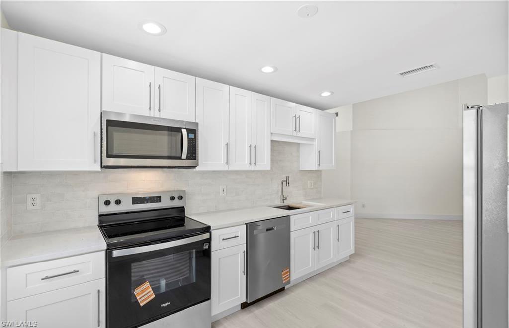 505 Windsor SQ # 202 Unit: 6-202