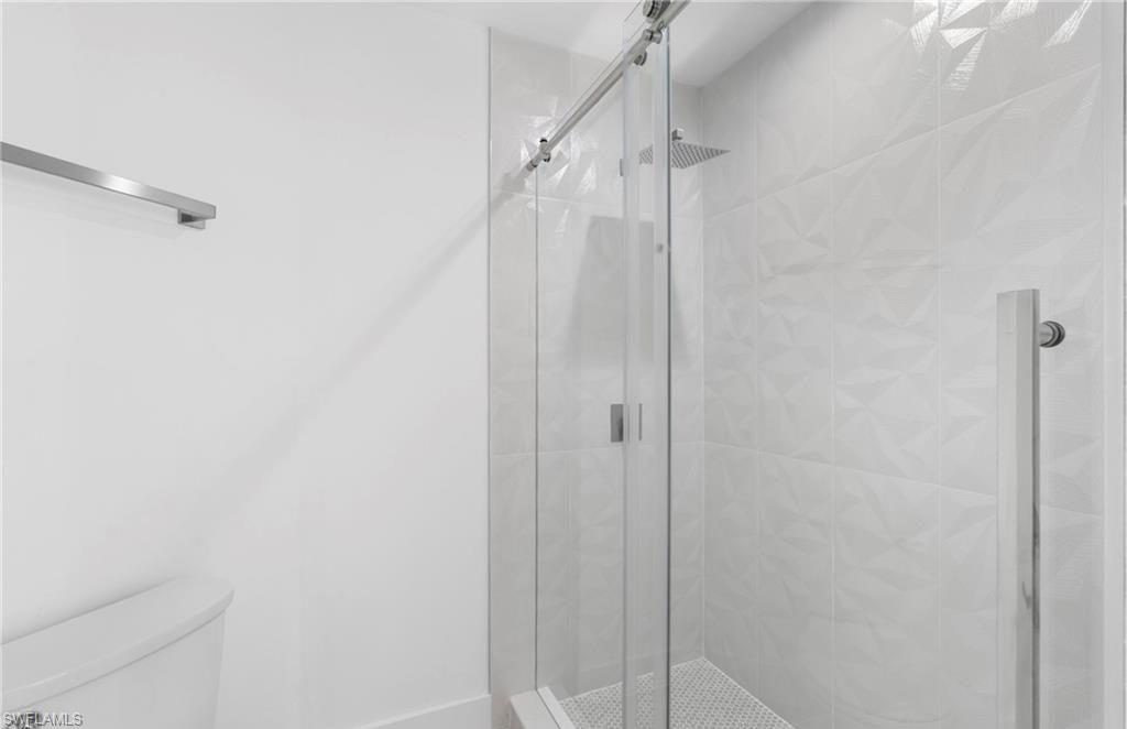 505 Windsor SQ # 202 Unit: 6-202