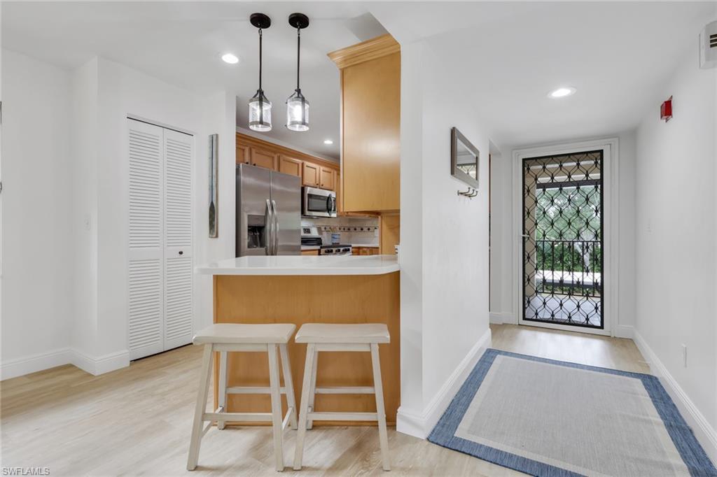 4955 Pepper CIR # B208