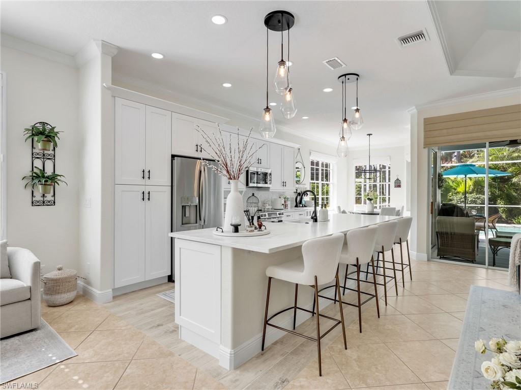 5073 Kensington High ST