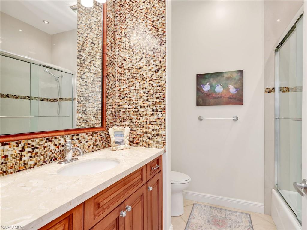 5073 Kensington High ST