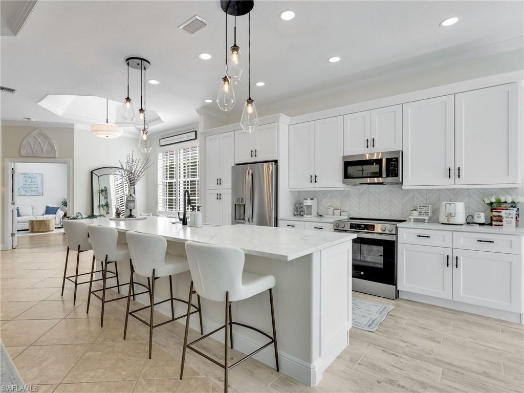 5073 Kensington High ST