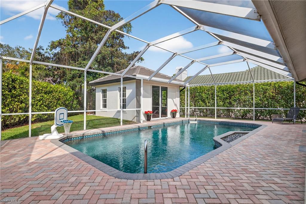 263 Silverado DR