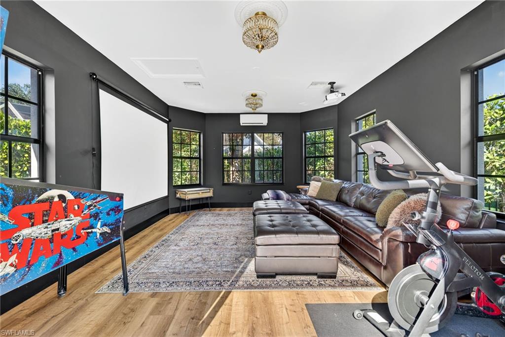 263 Silverado DR