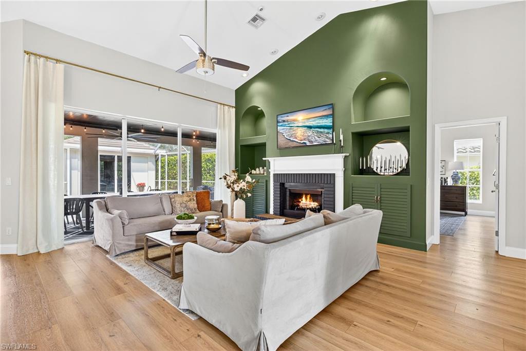 263 Silverado DR