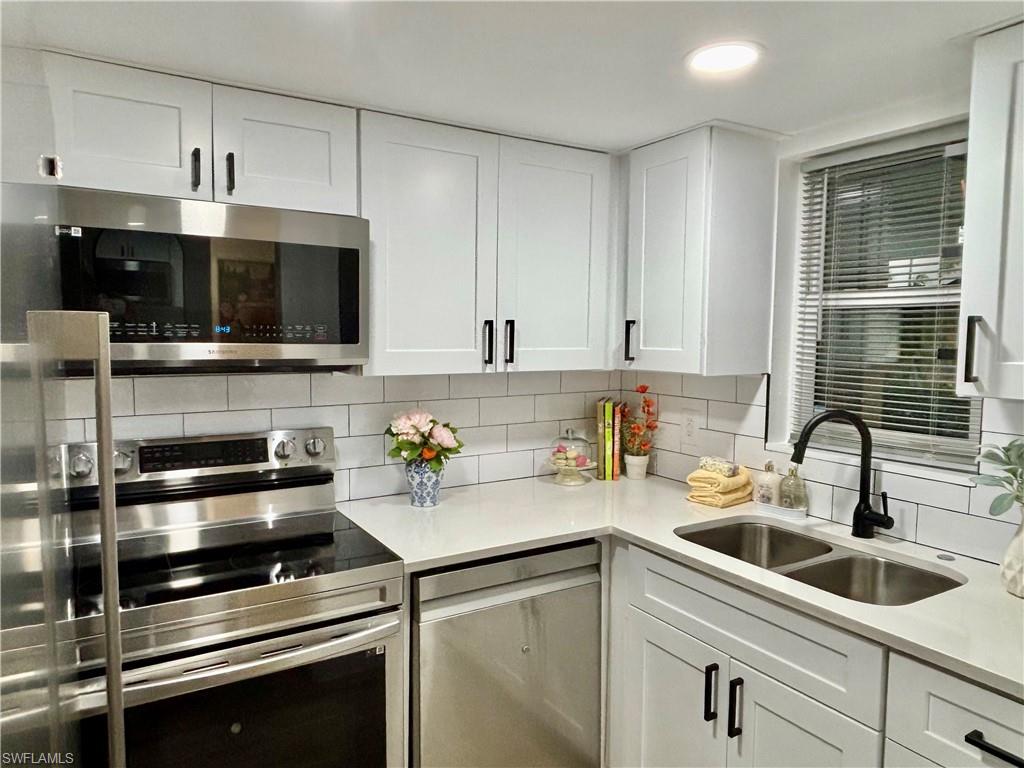 87 N Collier BLVD # D10