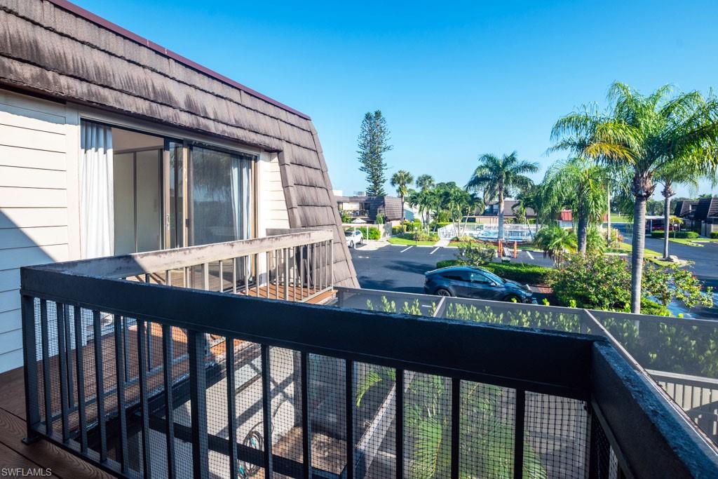 124 Lake Point LN # 2B