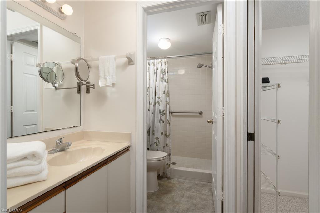 5950 Amherst DR # A104