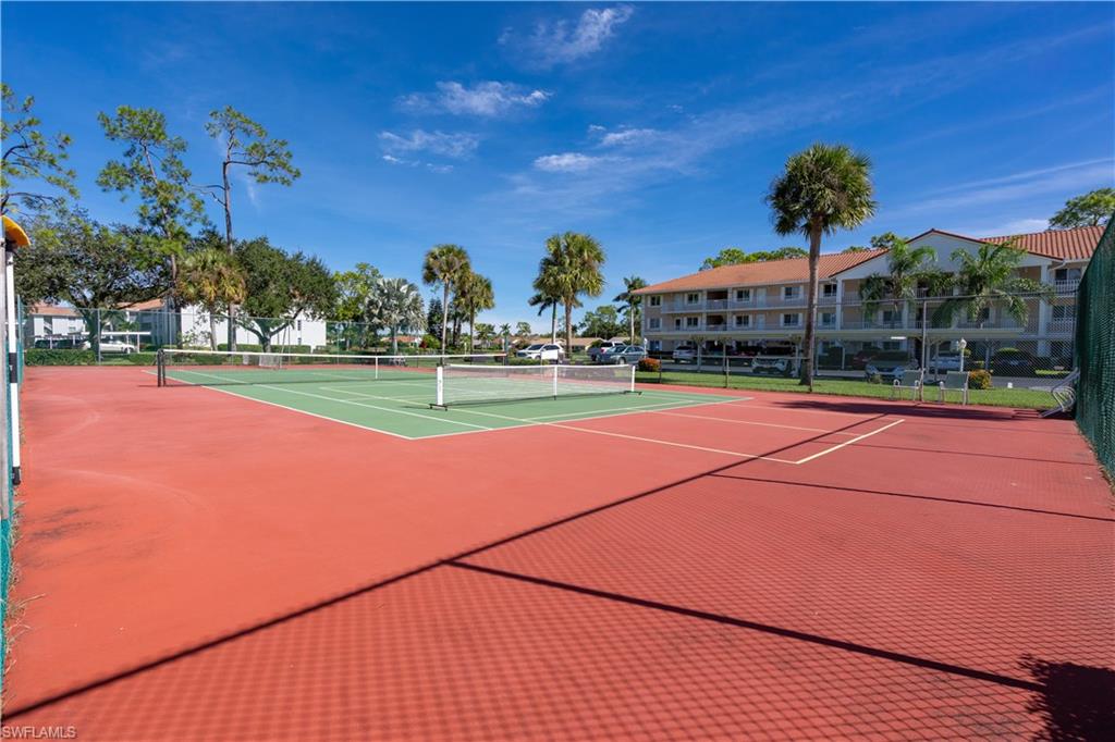 5950 Amherst DR # A104