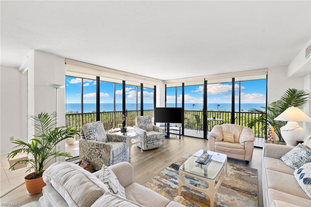 11 Bluebill AVE # 702