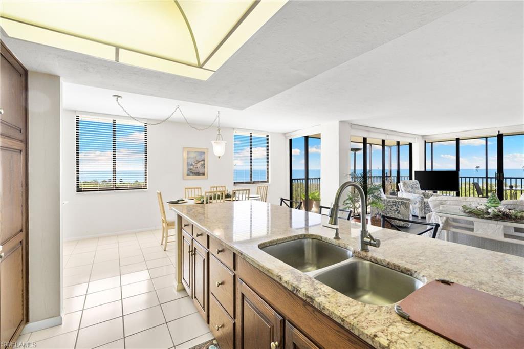 11 Bluebill AVE # 702