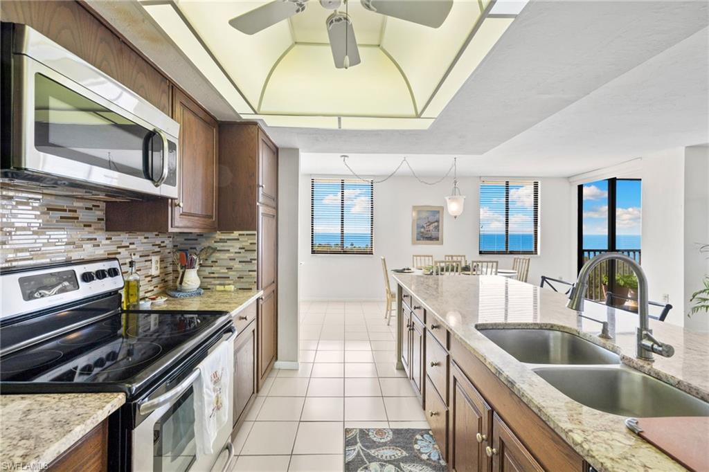 11 Bluebill AVE # 702