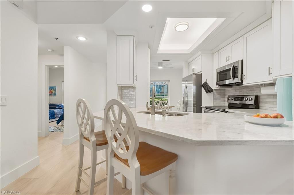 9851 Costa Mesa LN # 305