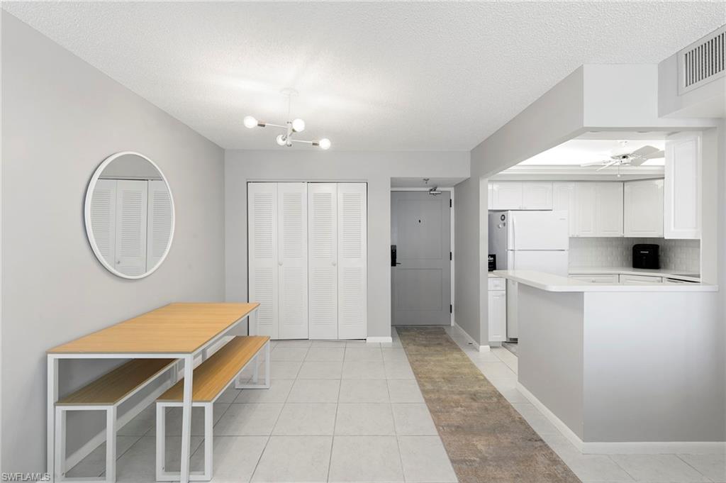 320 Seaview CT # 709 Unit: 2-709