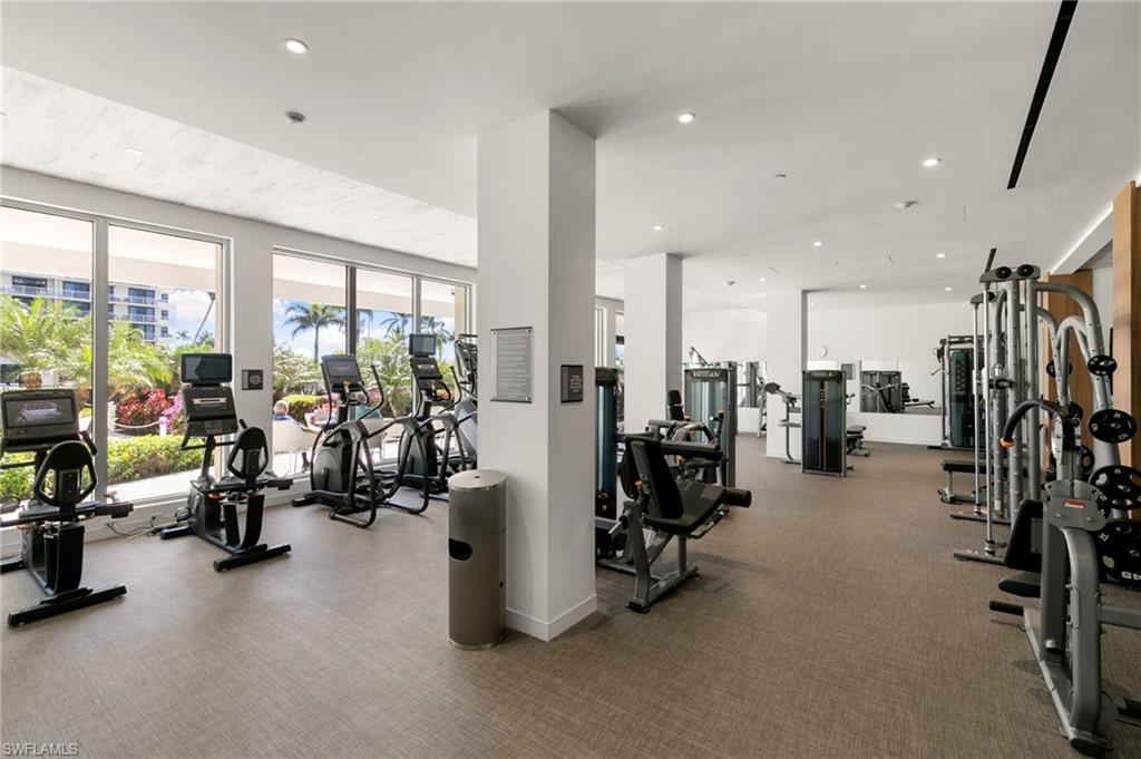 320 Seaview CT # 709 Unit: 2-709