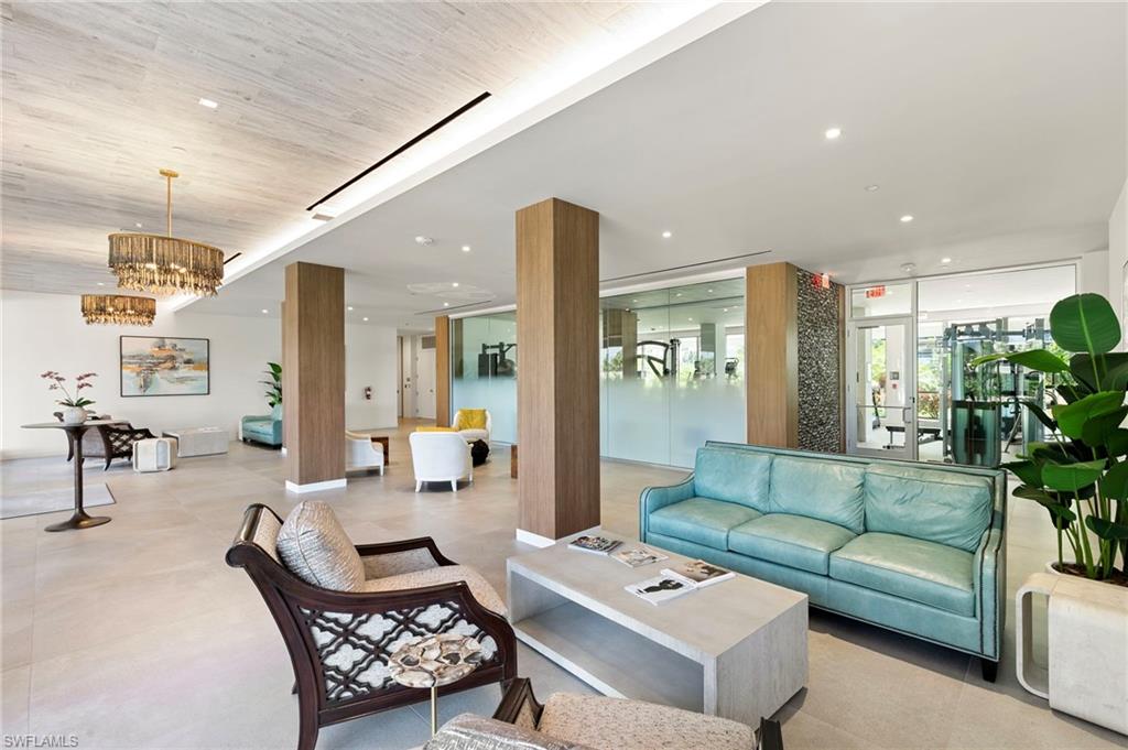 320 Seaview CT # 709 Unit: 2-709