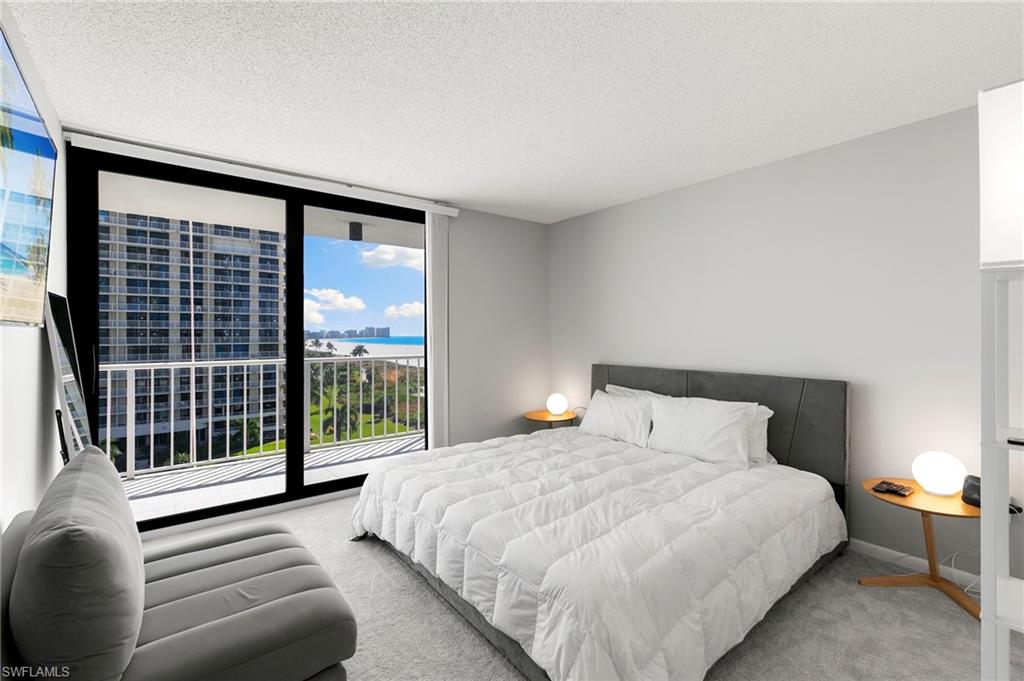 320 Seaview CT # 709 Unit: 2-709