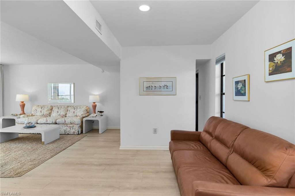 929 Collier CT # B201