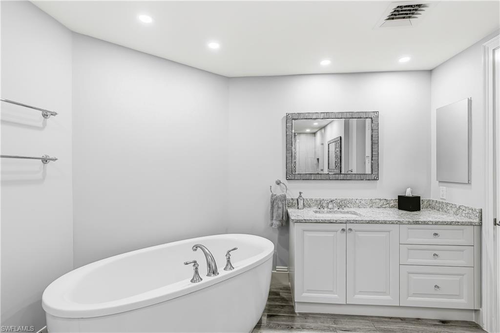 350 S Collier BLVD # 806