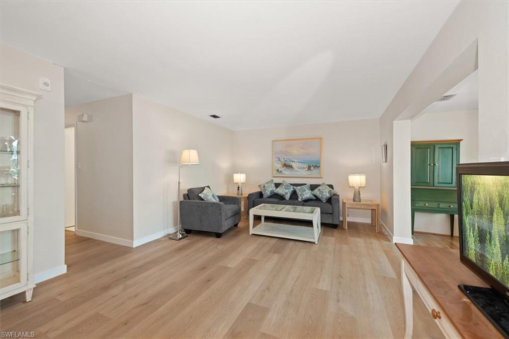 1065 Gulf Shore BLVD N # 205