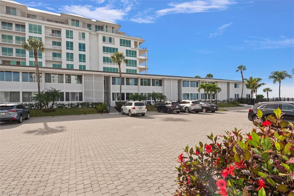 1065 Gulf Shore BLVD N # 205