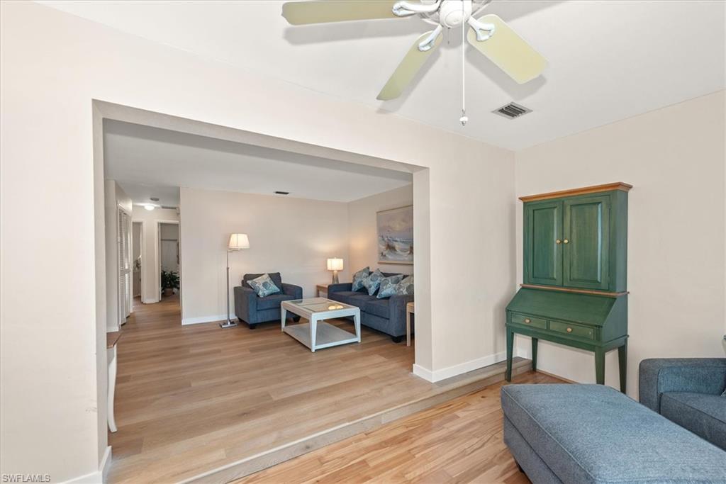 1065 Gulf Shore BLVD N # 205