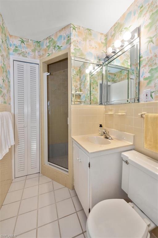 1065 Gulf Shore BLVD N # 205