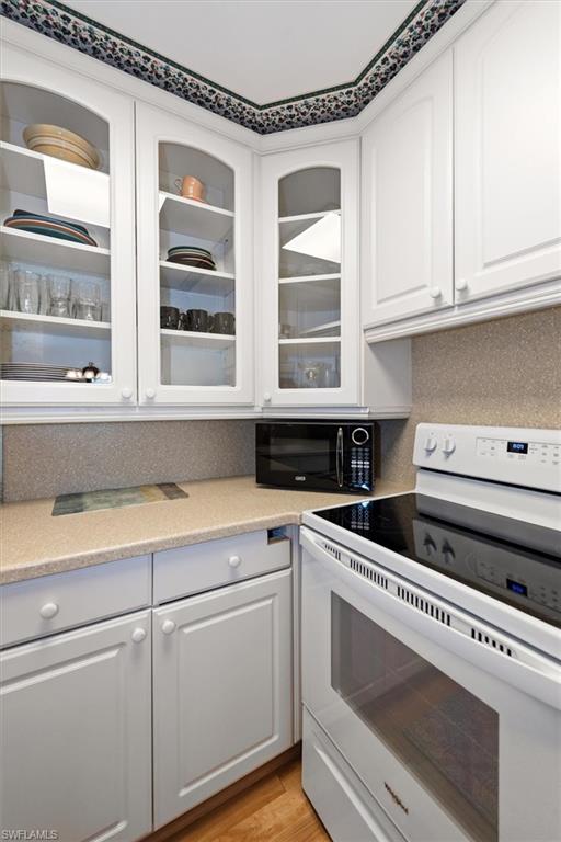 1065 Gulf Shore BLVD N # 205