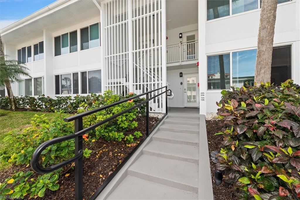 1065 Gulf Shore BLVD N # 205