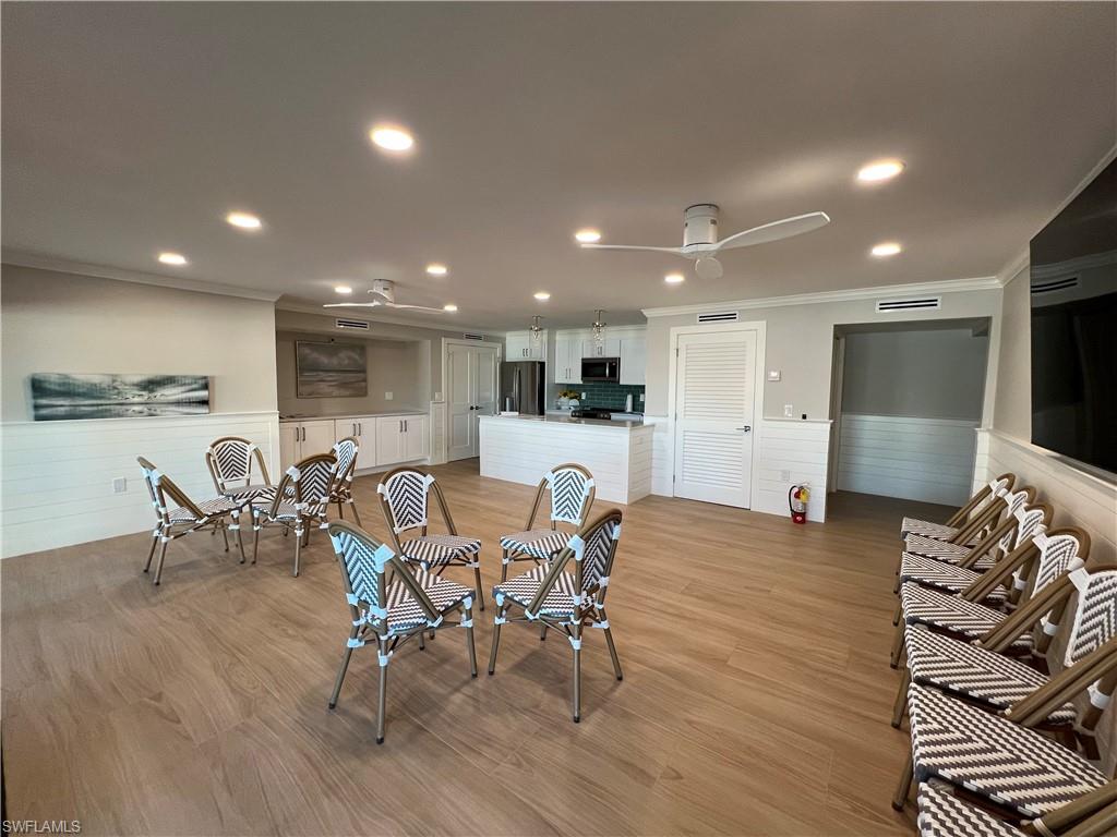 3200 Gulf Shore BLVD N # 407