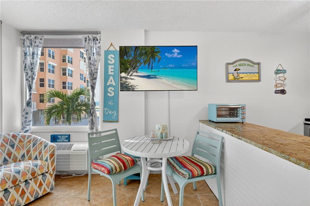 7360 Estero BLVD # 103