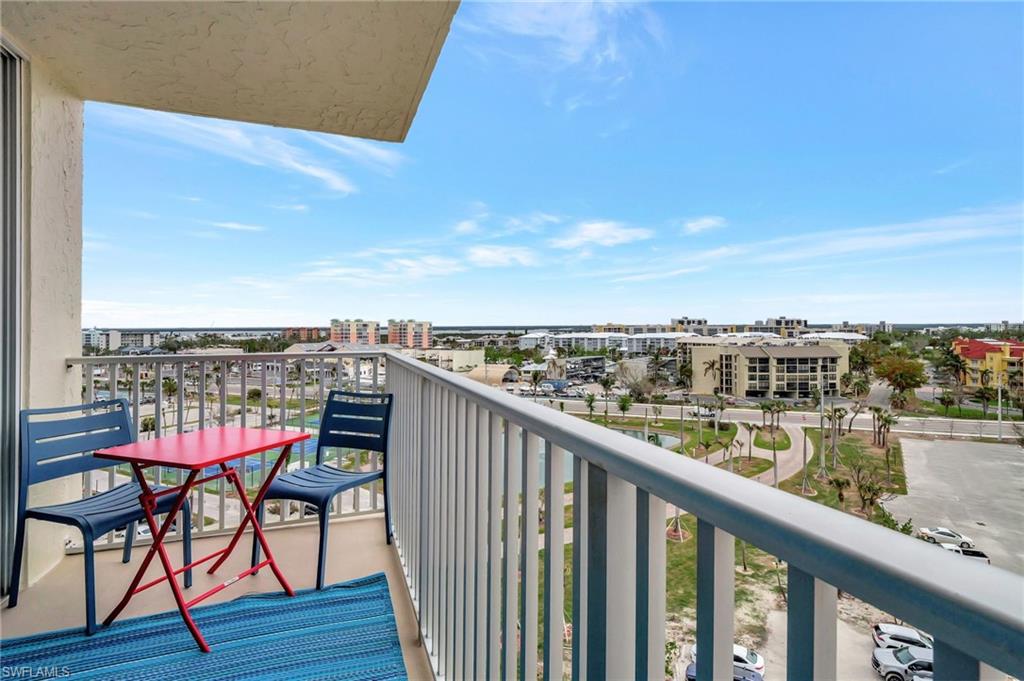 7360 Estero BLVD # 802