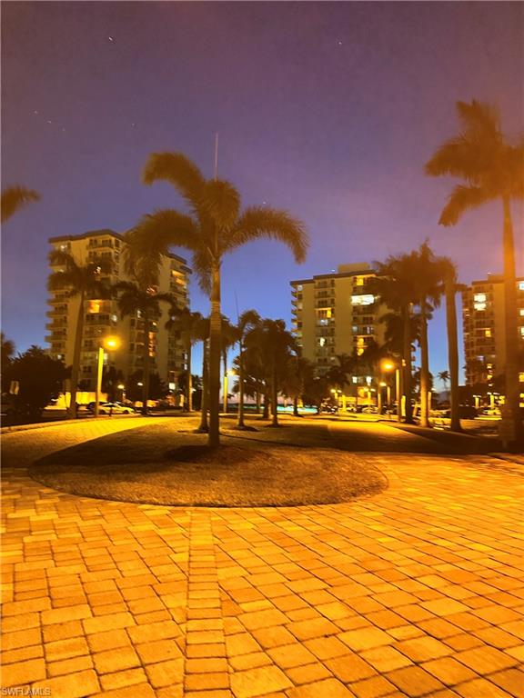 7360 Estero BLVD # 802