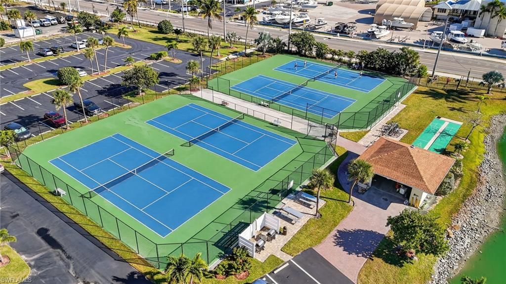 7360 Estero BLVD # 802