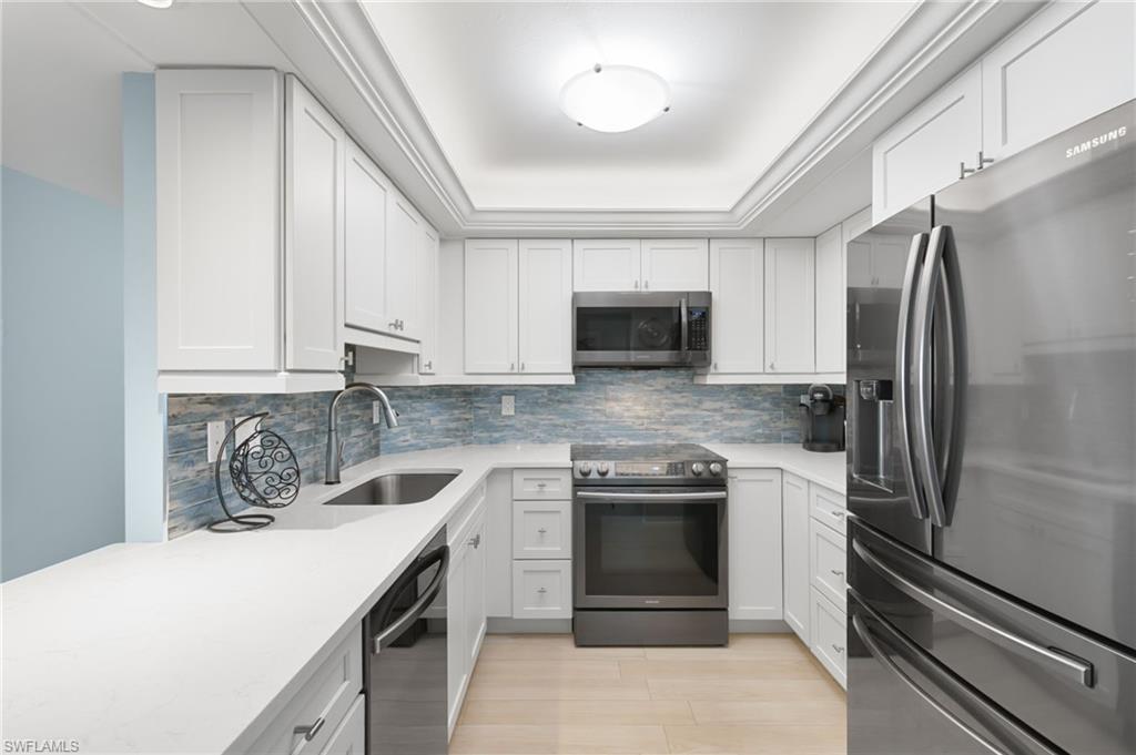 440 Seaview CT # 1610