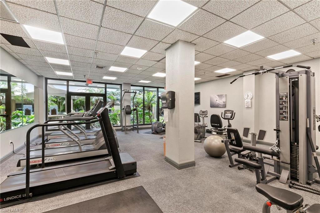 440 Seaview CT # 1610